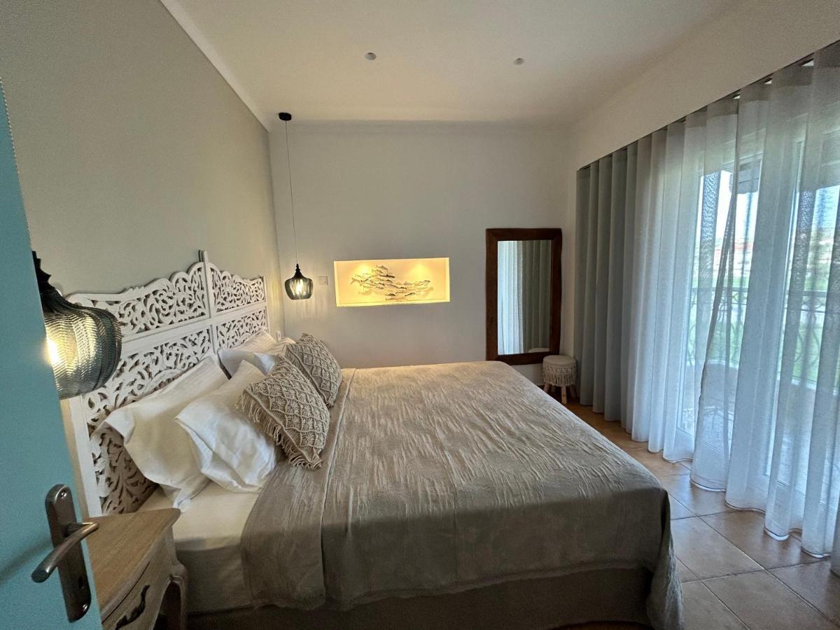 Calliopes By The Sea Boutique Suites Paralia Dionysiou Exteriér fotografie